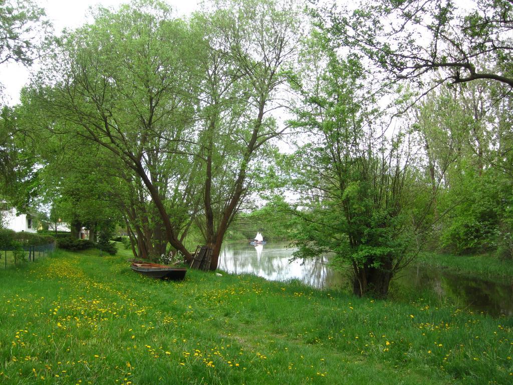 Spreewaldhaeuser Golinski Mit Kamin Am Neuendorfer See Alt Schadow Luaran gambar